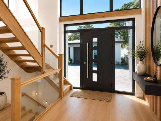 4 bed house for sale
