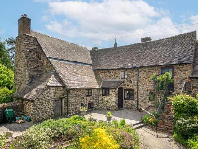 4 bed house for sale
