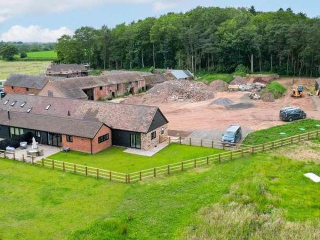 4 bed house for sale