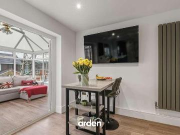 4 bed house for sale