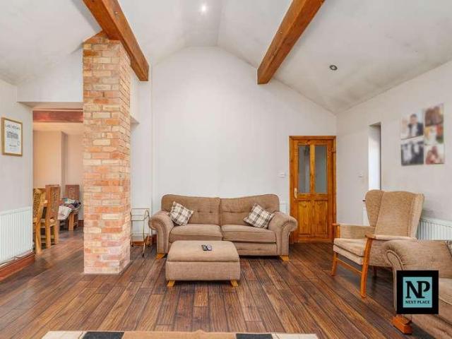4 bed house for sale