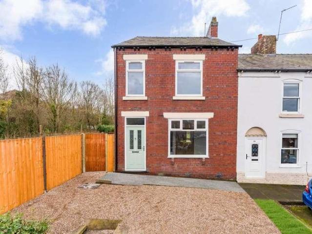 4 bed house for sale
