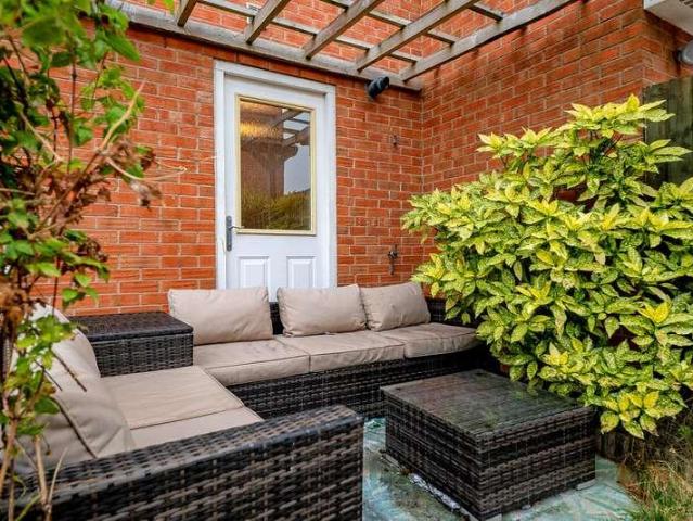 4 bed house for sale