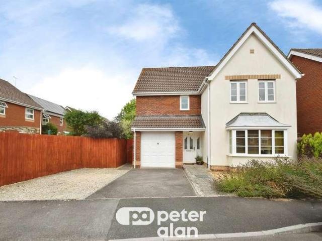 4 bed house for sale
