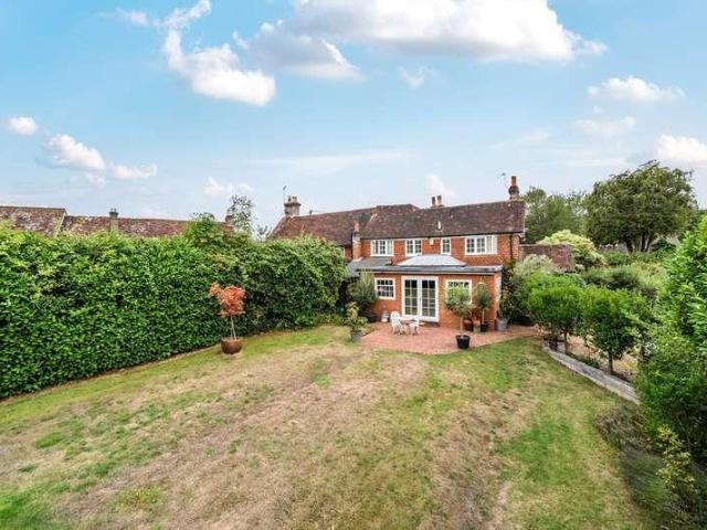 4 bed house for sale
