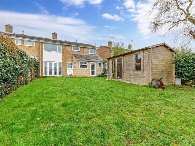 4 bed house for sale