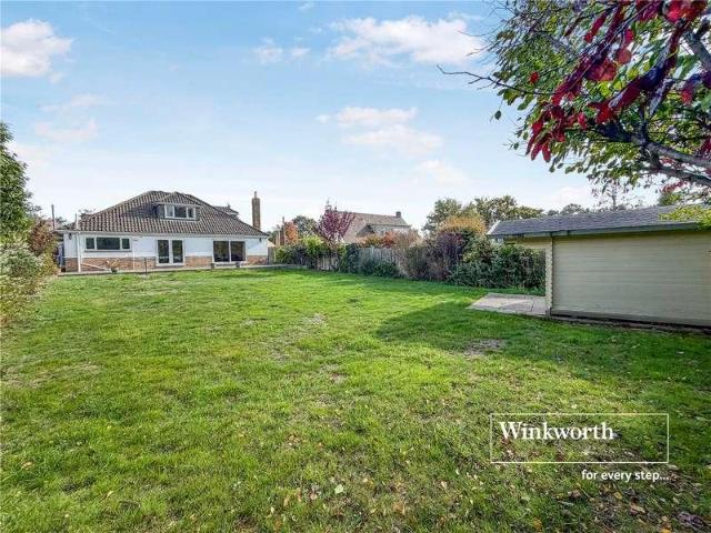 4 bed house for sale