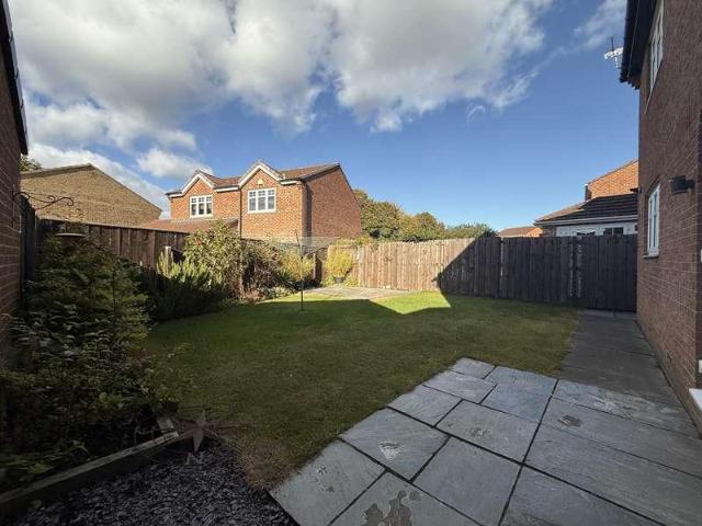 4 bed house for sale