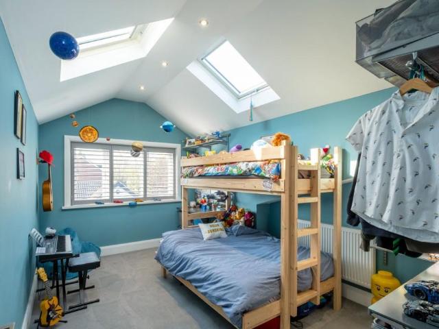 4 bed house for sale