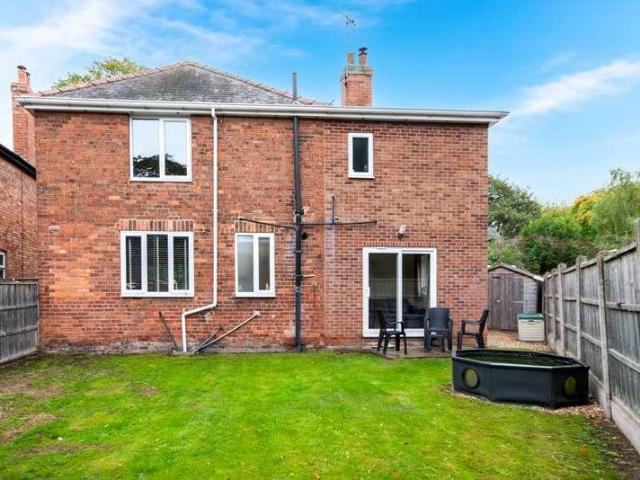 4 bed house for sale