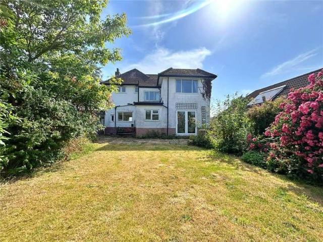 4 bed house for sale