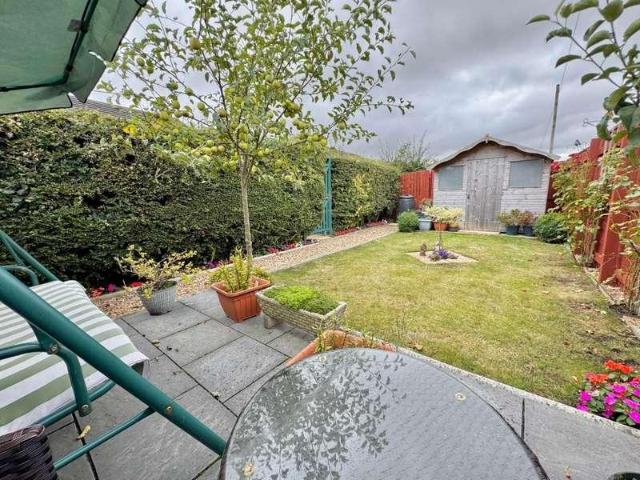 4 bed house for sale