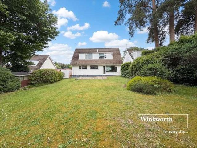 4 bed house for sale