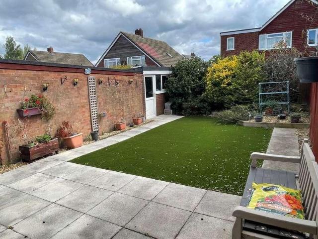 4 bed house for sale