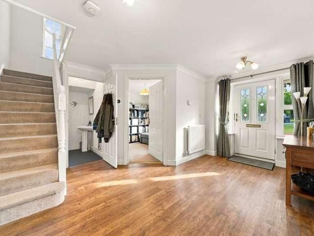 4 bed house for sale