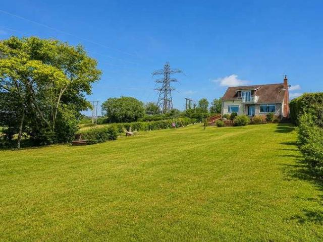 4 bed house for sale
