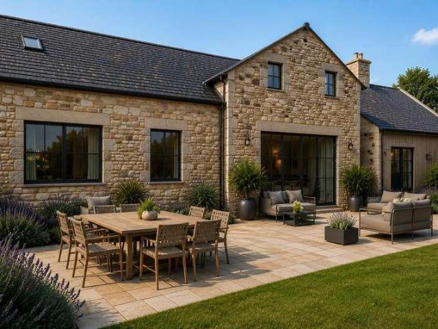 4 bed house for sale