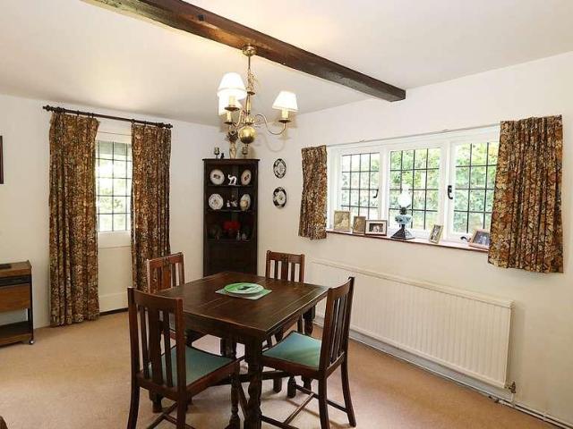 4 bed house for sale
