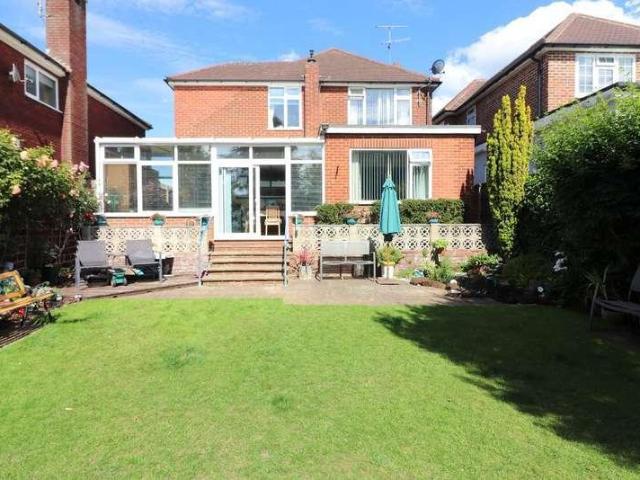 4 bed house for sale