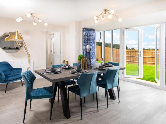 4 bed house for sale