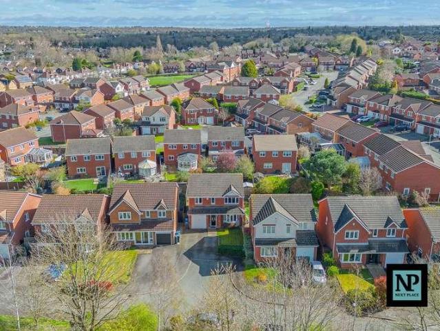 4 bed house for sale