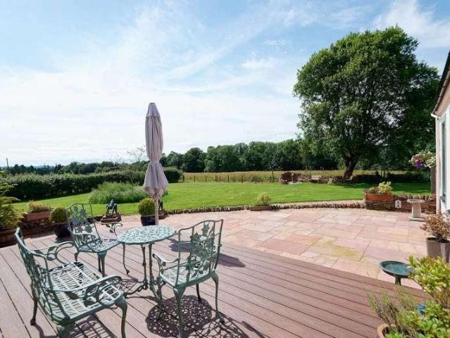 4 bed house for sale