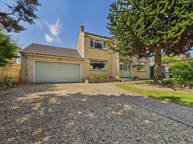 4 bed house for sale