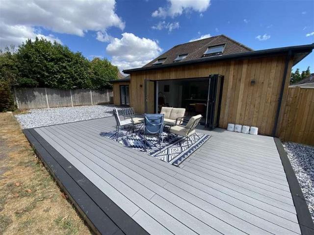4 bed house for sale