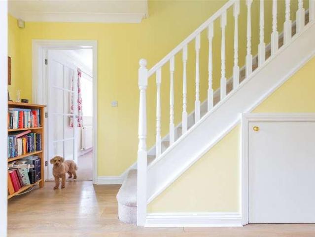 4 bed house for sale