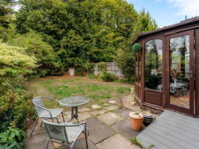 4 bed house for sale
