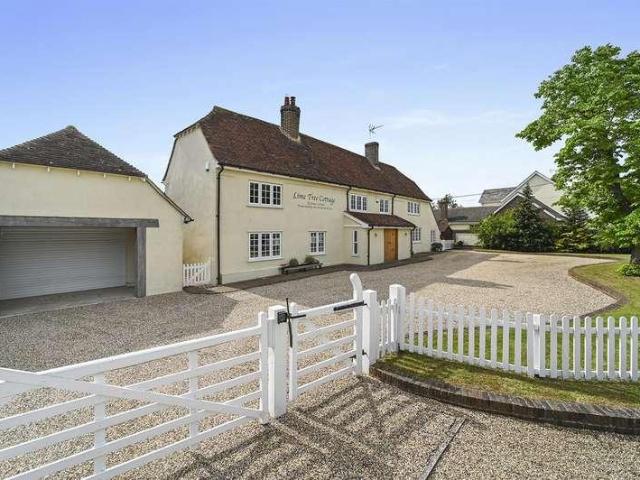 4 bed house for sale