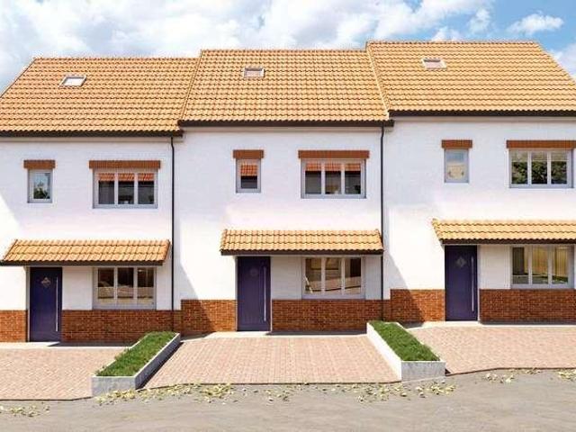 4 bed house for sale