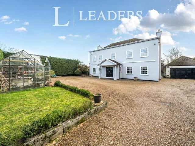 4 bed house for sale