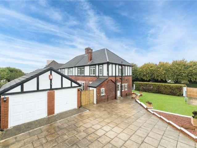4 bed house for sale