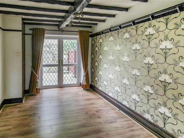 4 bed house for sale