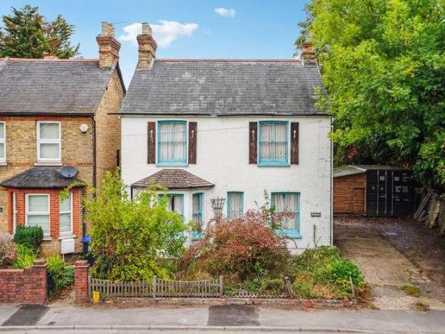 4 bed house for sale