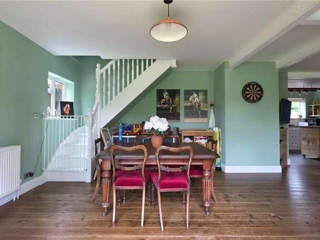 4 bed house for sale