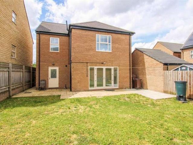 4 bed house for sale
