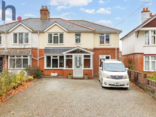 4 bed house for sale
