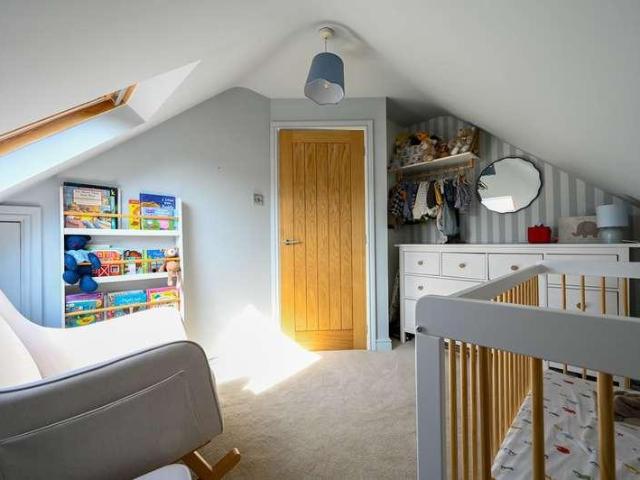 4 bed house for sale