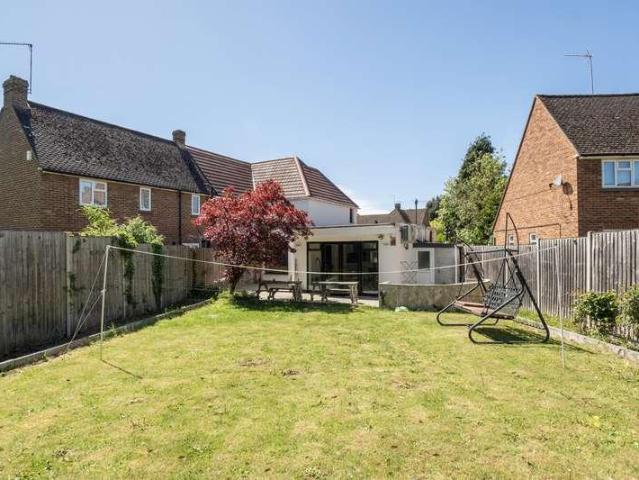 4 bed house for sale