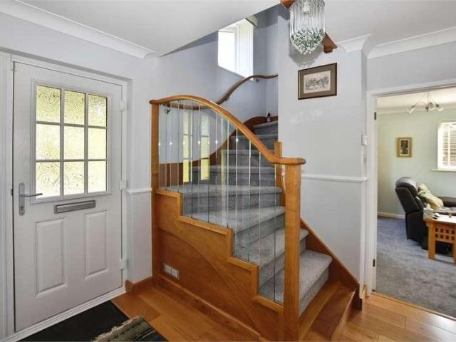 4 bed house for sale