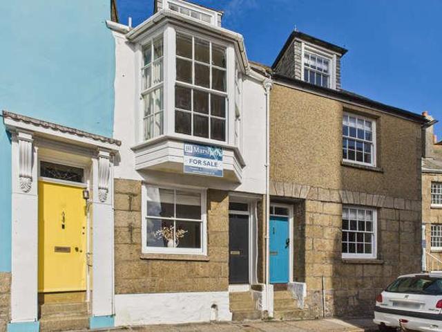 4 bed house for sale
