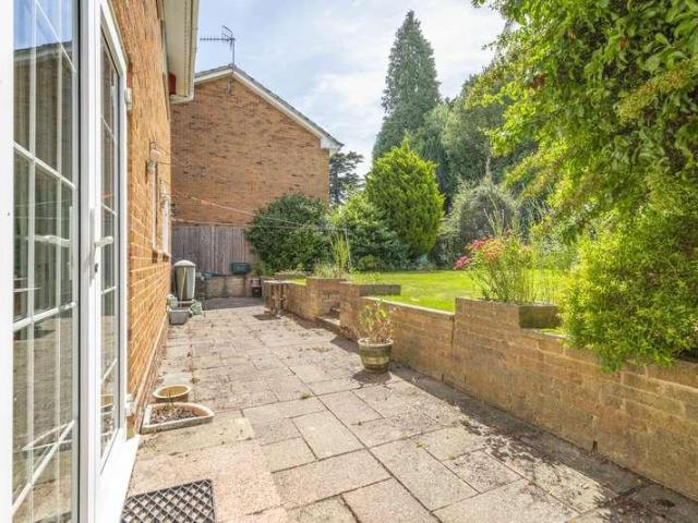 4 bed house for sale