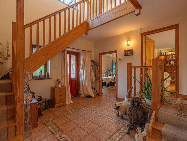 4 bed house for sale