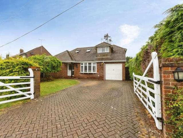 4 bed house for sale
