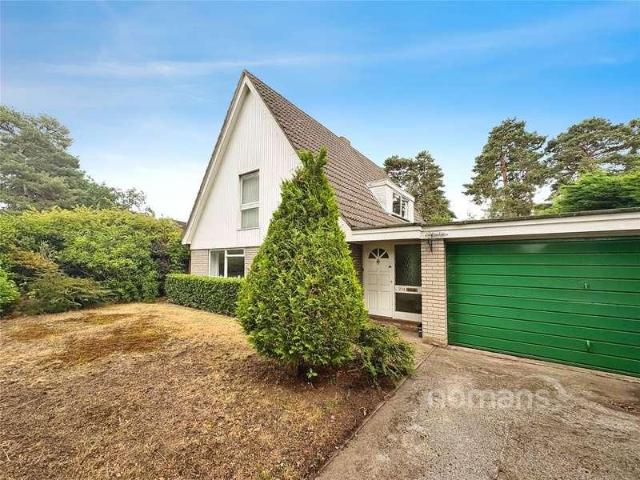 4 bed house for sale