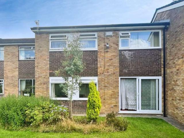 4 bed house for sale