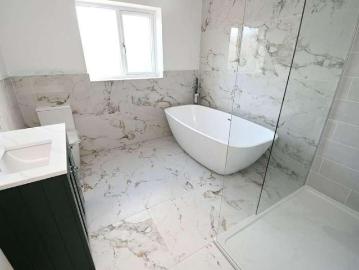 4 bed house for sale