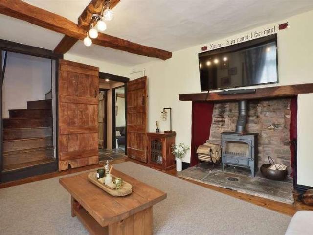 4 bed house for sale